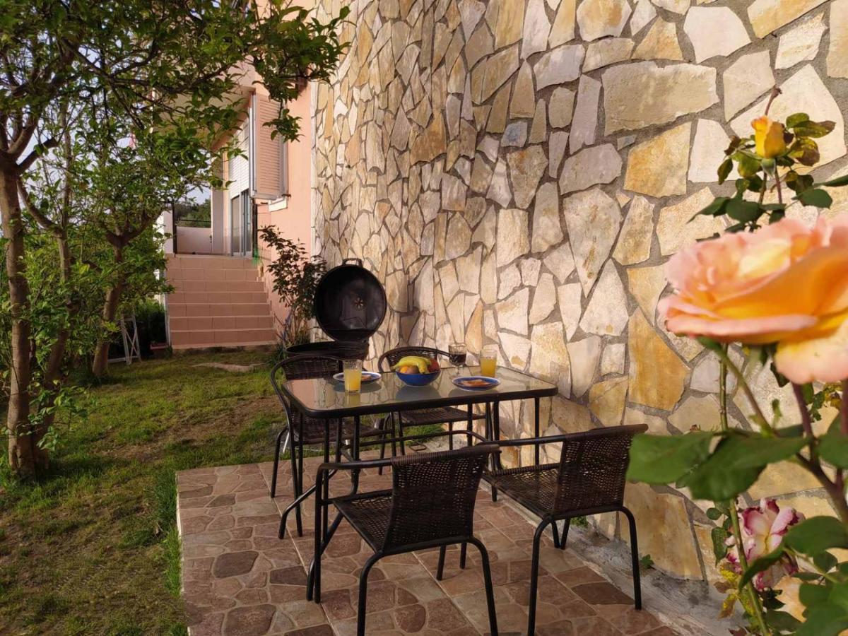 Olive Tree Hillside Apartment Stalós Exterior foto
