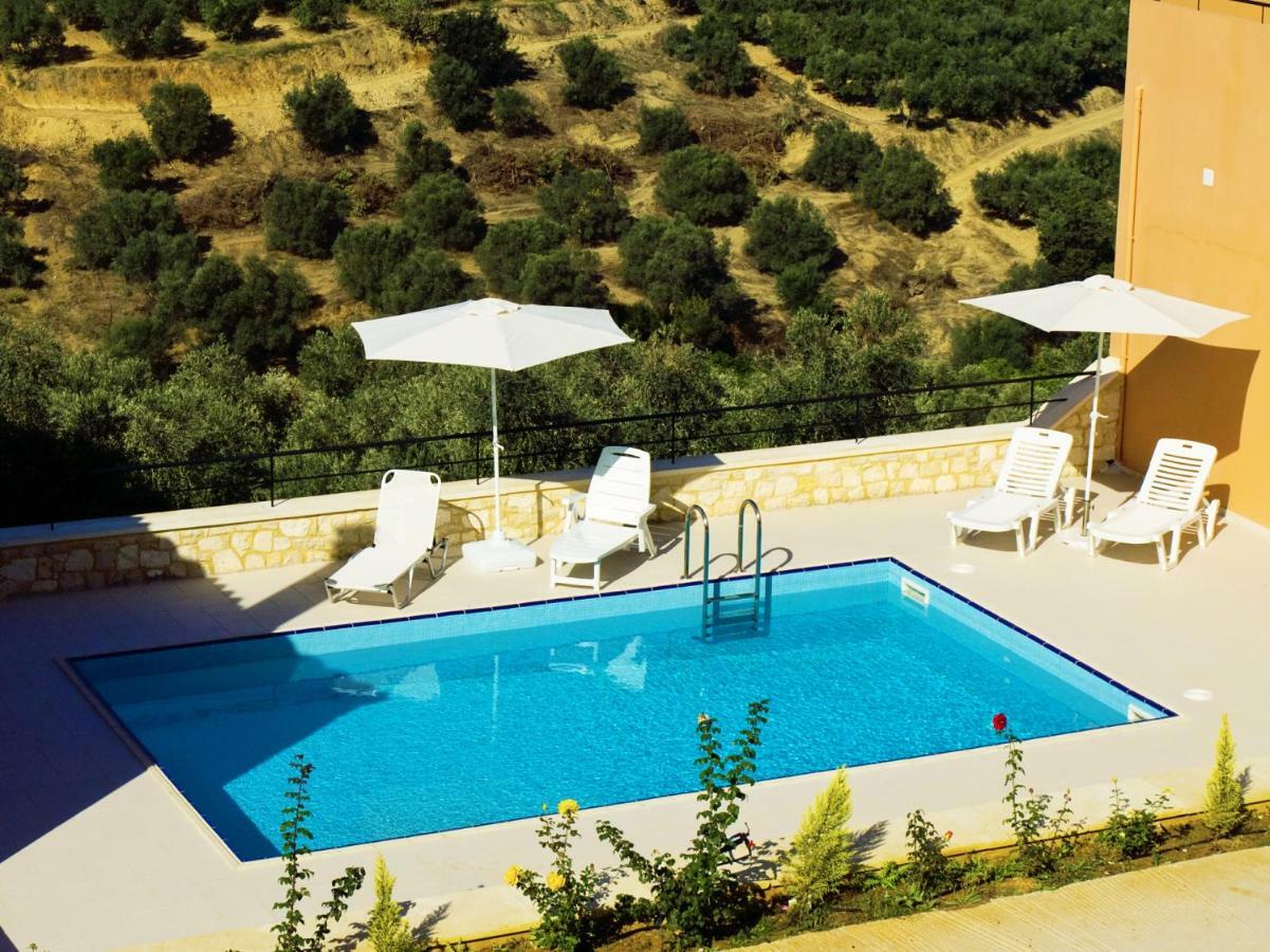 Olive Tree Hillside Apartment Stalós Exterior foto